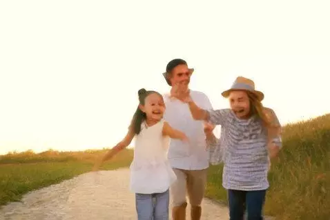 AI Video from prompt: A family going for vacation, singing, laughing a