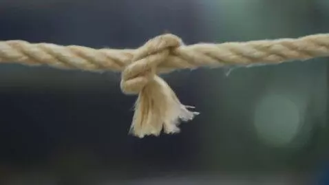 AI Video from prompt: a rope jumping car