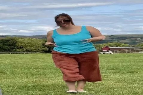AI Video from prompt: She walks towards the camera
