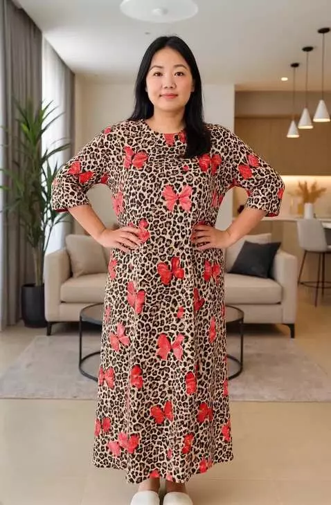 AI Video from prompt: A confident woman stands in a modern, warmly lit