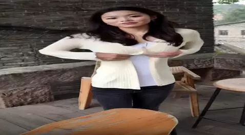 AI Video from prompt: This person suddenly took off their clothes and 