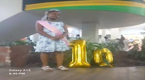AI Video from prompt: 10 Birthday oshonee