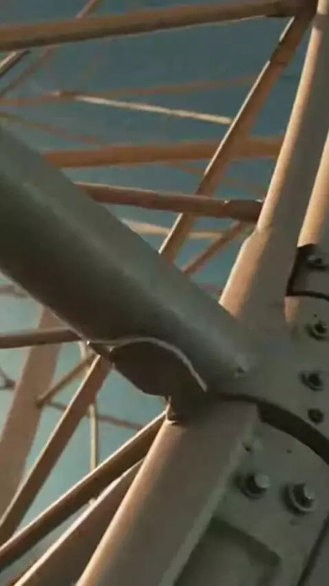 AI Video from prompt: Hollywood disaster film, cinematic camera langua