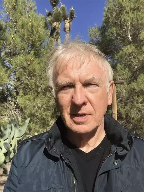 AI Video from prompt: the introducer announces the coming program, he 