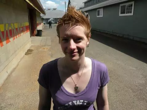 AI Video from prompt: Subject bounces cleavage