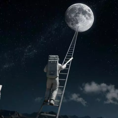 AI Video from prompt: Cinematic surreal short film, 7 seconds. Scene: 