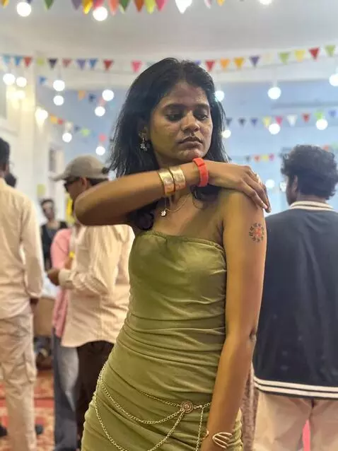 AI Video from prompt: Licking her sweaty armpits