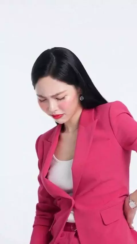 AI Video from prompt: Counterpain  Commercial  Language: Thai 🇹🇭  Scen