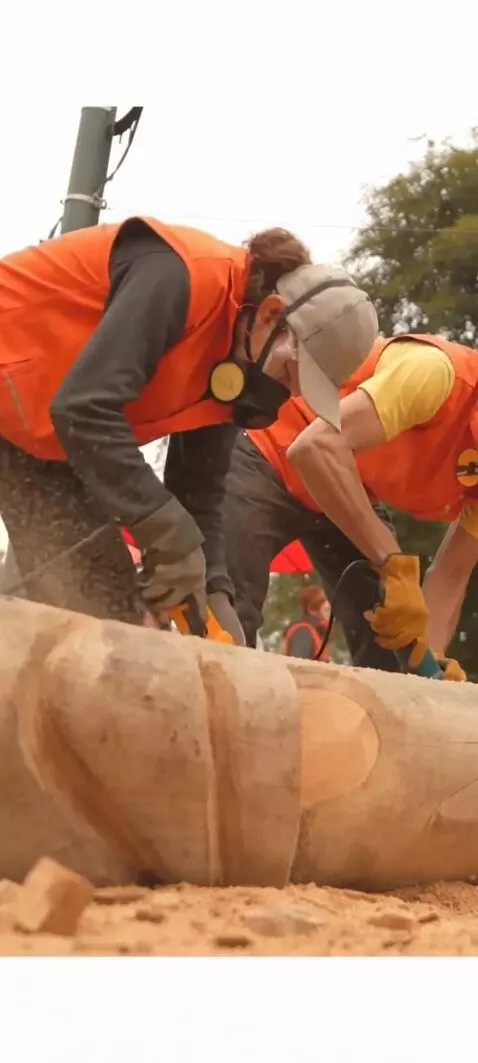 AI Video from prompt: You can create a full-body video of a lumberjack