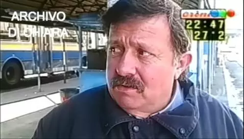 AI Video from prompt: Recreate the Argentine "atendedor de boludos" (i