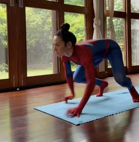 AI Video from prompt: A person in an advanced yoga pose Advances by ha