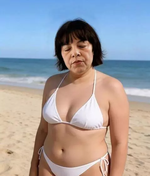 AI Video from prompt: She is walking towards the camera.
