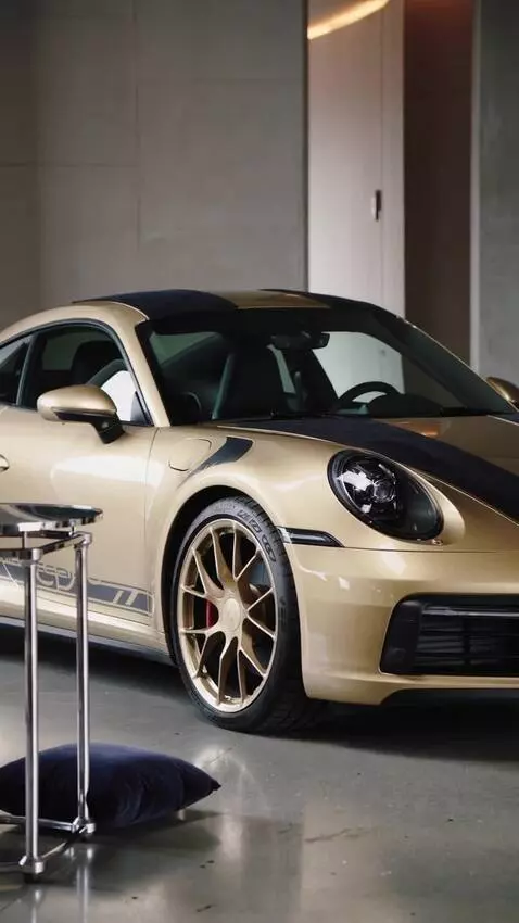 AI Video from prompt: Velvet, gold aur German engineering. 🔥🏎️ Porsche