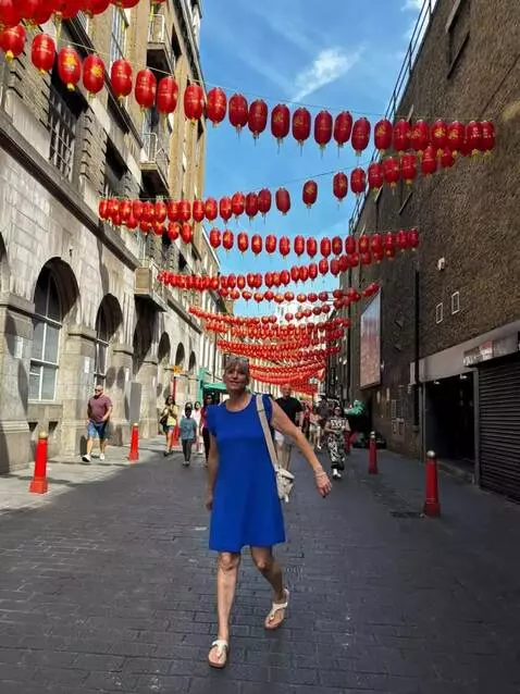 AI Video from prompt: dance to music DIGIDI DIGIDI - DJ.ILHAM