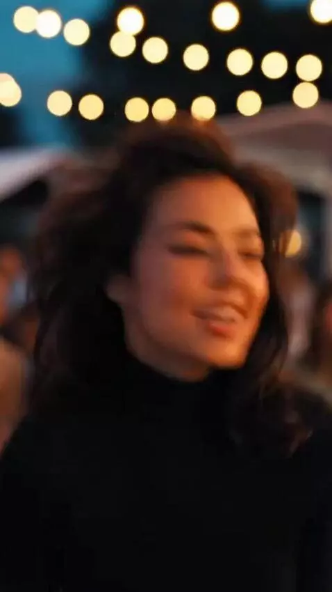 AI Video from prompt: Sandra is wearing a short denim skirt and is dan