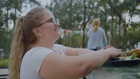 AI Video from prompt: a fat but beautiful white girl