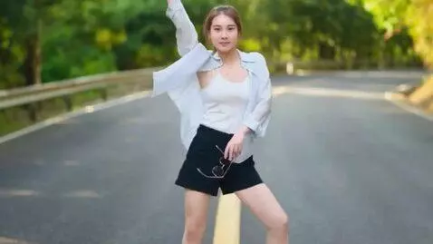 AI Video from prompt: Generate a dancing video of the girl in this ima