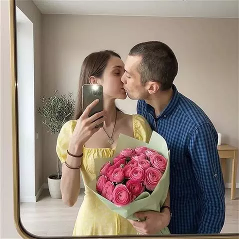 AI Video from prompt: The boy and girl turn to each other and kissing