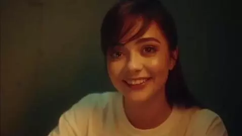 AI Video from prompt: Prompt in English. Mysterious sci-fi cinematic f