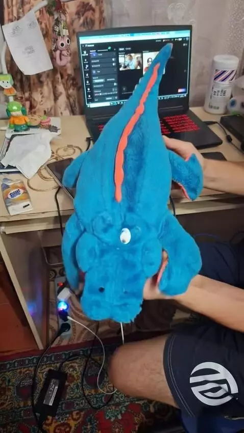 AI Video from prompt: Make this crocodile become a helicopter, a croco