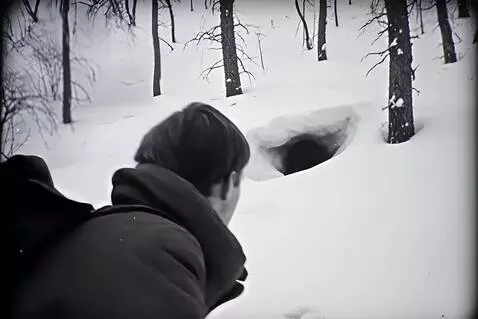 AI Video from prompt: A Soviet student tourist approaches a mysterious