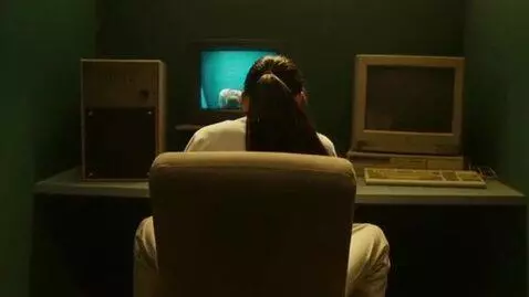 AI Video from prompt: Mysterious sci-fi cinematic feature film in Russ