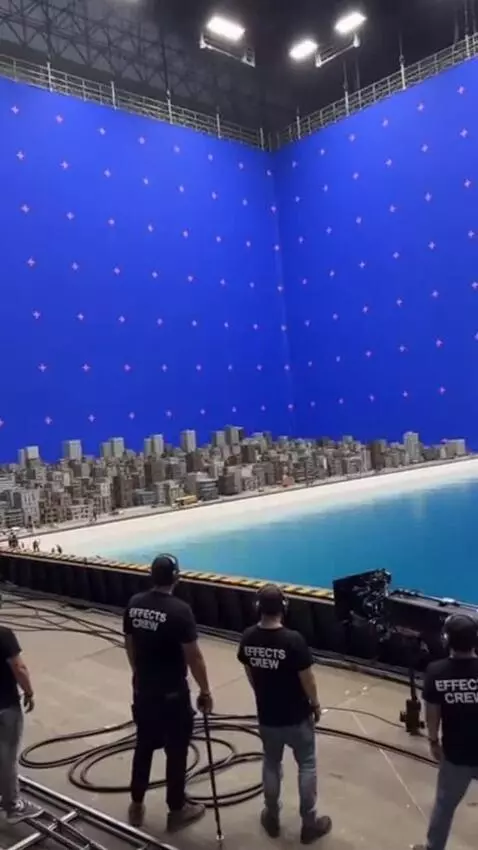 AI Video from prompt: Amateur behind-the-scenes phone video using the 
