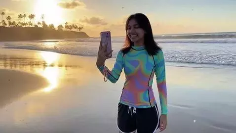 AI Video from prompt: woman in bikini