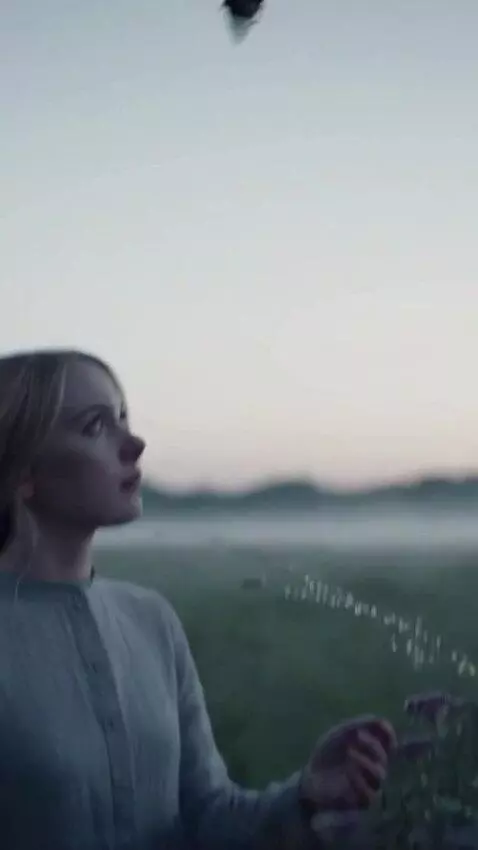 AI Video from prompt: Vertical 9:16 cinematic video, tender aching los