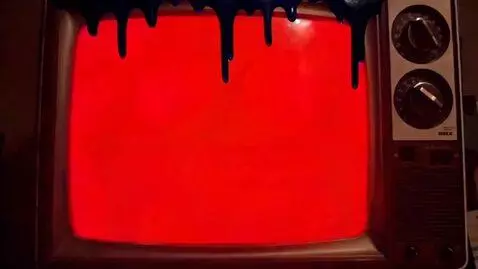 AI Video from prompt: 4-second video prompt:  0–1s: Show SPLAAT on an 