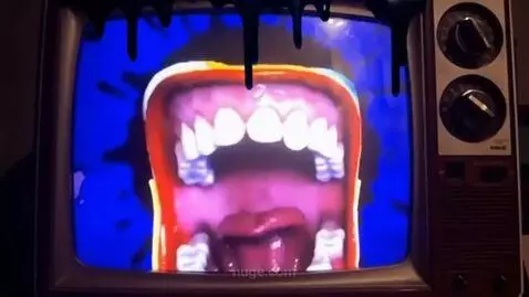 AI Video from prompt: 4-second video prompt: 0–1s: Show SPLAAT on an o