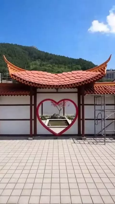 AI Video from prompt: Build a Chinese House with a Heart-Shaped Wall b