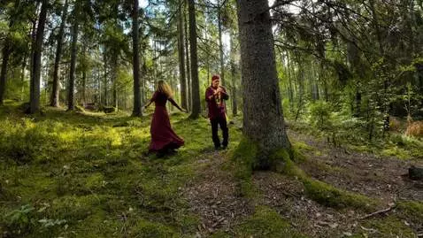 AI Video from prompt: a man play fllute, woman dancing