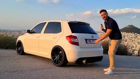 AI Video from prompt: make a skoda fabia 2005 tuned in athens with 100
