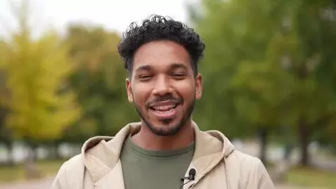 AI Video from prompt: Hello bradar