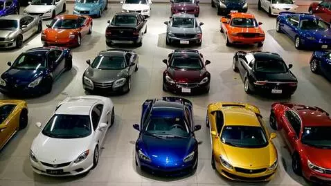 AI Video from prompt: Cars gallery