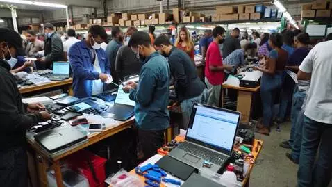 AI Video from prompt: Capture the busy atmosphere of Holy Ghost Market