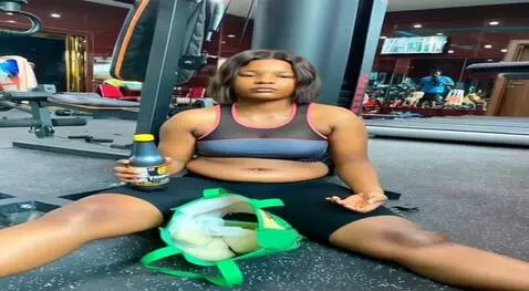 AI Video from prompt: Gymnastics side eyes