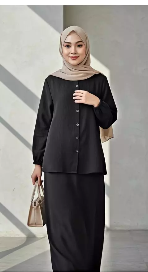 AI Video from prompt: A stylish Muslim woman wearing a purple modest o