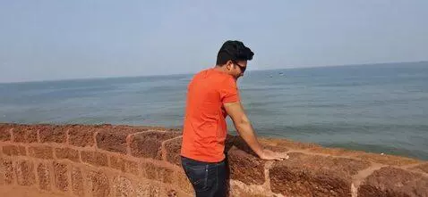 AI Video from prompt: Turn in front and walk like a romantic hero