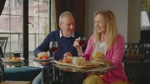 AI Video from prompt: сделай видео короче где я заказываю спортики на 