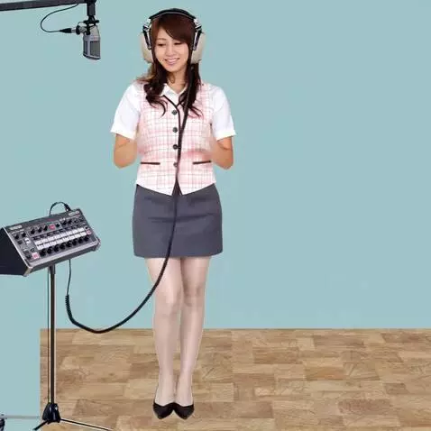 AI Video from prompt: A young woman in a recording studio. He coquetti
