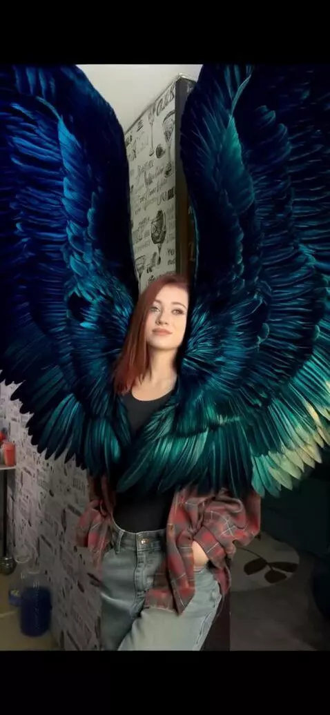 AI Video from prompt: Base photo prompt:   - Input: portrait of a youn