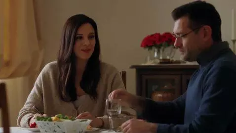 AI Video from prompt: Мама (Галина) — 60 лет, добрая, уставшая, говори