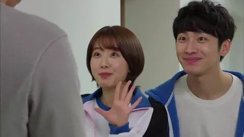 AI Video from prompt: Pom and Purz sneak dissing Krea