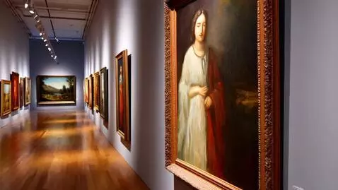 AI Video from prompt: Ultra-realistic cinematic art gallery scene — on