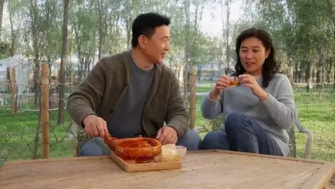 AI Video from prompt: Электровоз вл80с 288 в окраске РЖД