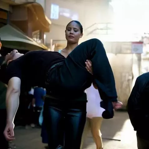 AI Video from prompt: She’s walking