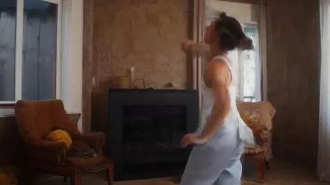 AI Video from prompt: Lovely girl dance