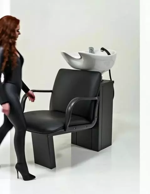 Kling 2.1 (standard) video